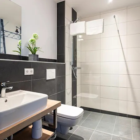 Aparthotel Avangard Living 3*