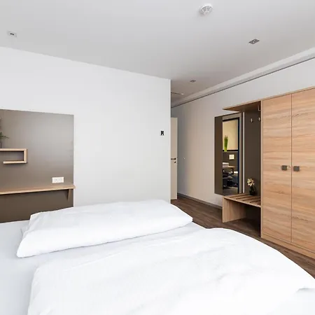 Avangard Living 3*